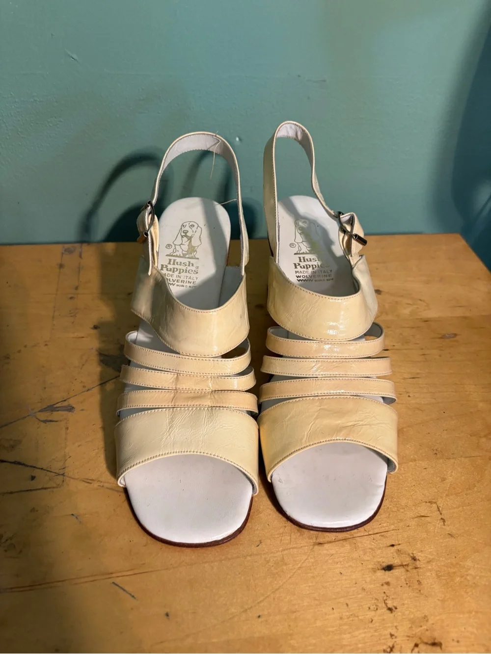 Vintage 1970’s Woman’s Cream Slingback Hushpuppy Sandals